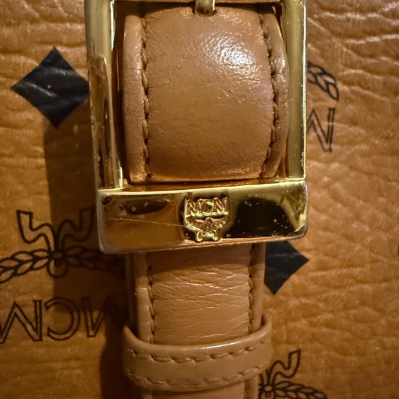 MCM Anya Shoulder Bag in cognac Visetos leather COA EUC - Picture 7 of 15